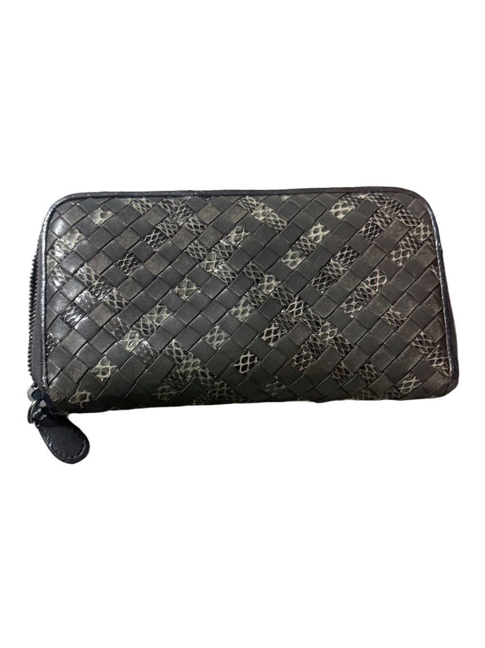 Bottega Veneta long wallet with python leather and round zipper box included